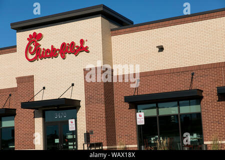 Ein logo Zeichen außerhalb von einem Küken-fil-ein Fast Food Restaurant Lage in Lehi, Utah am 28. Juli 2019. Stockfoto