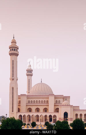 Iconic Al Fateh Grand Mosque in Abend. Manama, Bahrain Stockfoto