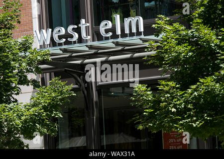 Ein logo Zeichen außerhalb einer West Elm-Store in Salt Lake City, Utah am 28. Juli 2019. Stockfoto