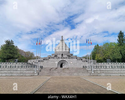 Ersten Weltkrieg Heros Mausoleum. Das Denkmal wurde in der Erinnerung der rumänischen Armee, die die Deutschen Angriffe blockiert. Stockfoto