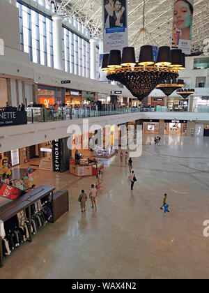 IASI, Rumänien - 30. JULI 2019: Moderne Handelszentrum in Iasi, Palas Mall Innenansicht Stockfoto