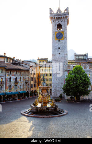 TRENTO, Italien - 18 Juli, 2019 - St. Vigil Dom, eine römisch-katholische Kathedrale in Trient, Italien Stockfoto