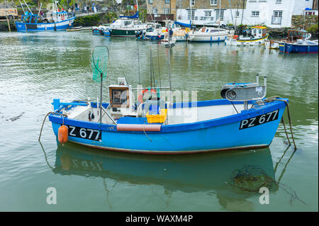 Polperro ist ein großes Dorf, Gemeinde und Fischerhafen im Polperro Heritage Küste im Süden von Cornwall, England. Stockfoto