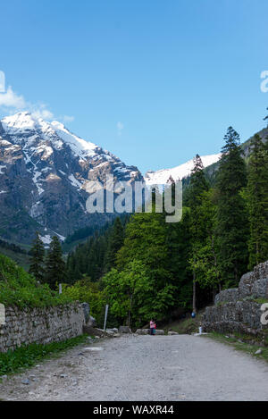 Schöne Szenen erlebt während der Wanderung zu den Hamta Pass Wanderung im Himalaya reicht - Stockfoto