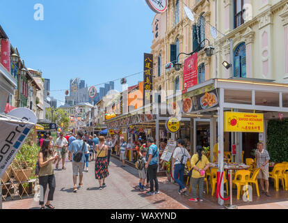 Geschäfte und Restaurants auf der Pagode Straße in Chinatown, Singapore City, Singapur Stockfoto