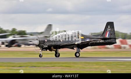 RAF Tucano T1 die Durchführung der letzten Anzeige an die 2019 RIAT, bevor es von der Service noch in diesem Jahr beenden nach 30 Jahren Service zurückgezogen. Stockfoto