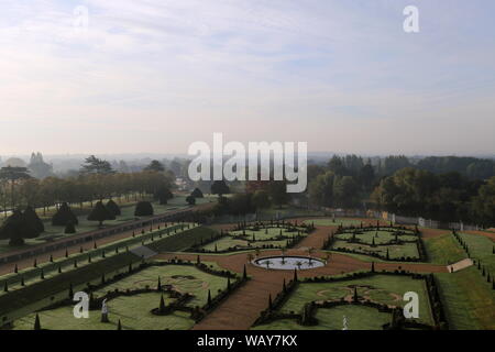 William and Mary's Privy Garden, Dachterrasse, Hampton Court Palace, East Molesey, Surrey, England, Großbritannien, Großbritannien, Großbritannien, Europa Stockfoto