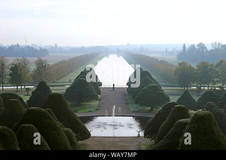 Osten Vorgarten und Home Park, Rooftop Tour, Hampton Court Palace, East Molesey, Surrey, England, Großbritannien, USA, UK, Europa Stockfoto