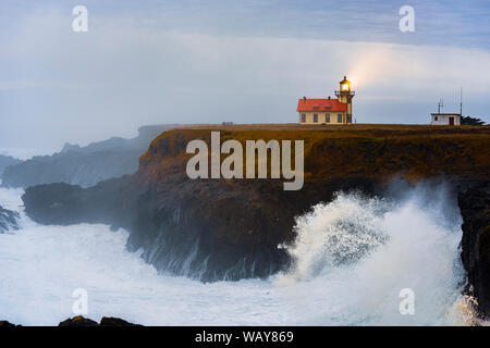 Point Cabrillo Licht station in schweren Winter Schwellen Stockfoto
