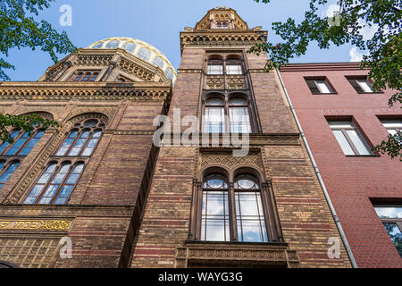 Die Neue Synagoge (Neue Synagoge) ist die Hauptsynagoge der Berliner Jüdischen Gemeinde. Stockfoto