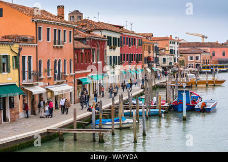 Der fondamenta Cavour und der Canale Grande di Murano (ehemals den Canale Ponte Lungo), Murano, Laguna Venetien, Italien Stockfoto