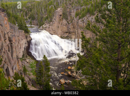 Yellowstone Canyon river Wasserfall in Wyoming, USA Stockfoto