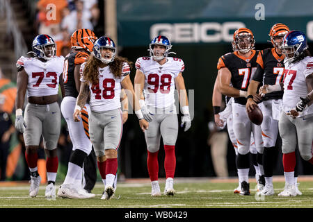 Cincinnati, USA. 22 Aug, 2019. August 22, 2019 - New York Giants linebacker Josia Tauaefa (48) reagiert während der NFL Football preseason Spiel zwischen den New York Giants und die Cincinnati Bengals an Paul Brown Stadium in Cincinnati, OH. Adam Lacy/CSM Credit: Cal Sport Media/Alamy leben Nachrichten Stockfoto