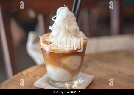 Vietnamesische Kokosnuss Kaffee Stockfoto