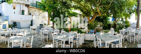 Altstadt (Chora) Folegandros Insel, Dounavi Square Stockfoto