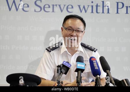 (190823) - HONGKONG, 23.08.2019 (Xinhua) - Chief Inspector Sean Lin spricht in einem Interview in Hongkong, Südchina, Aug 21., 2019. Gehen mit 'Feature: Video des Polizeibeamten leicht abgeschreckt Demonstranten belagern Polizei geht Viren' (Xinhua/Wang Shen) Stockfoto