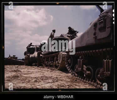 Vintage WWI Panzerwagen Tank oder ähnliche schwarz-weiß Foto Stockfoto