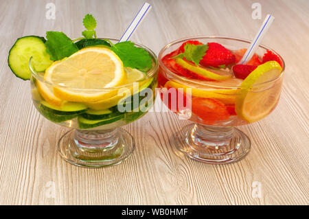 Detox wasser Smoothie für die Reinigung des Körpers Stockfoto