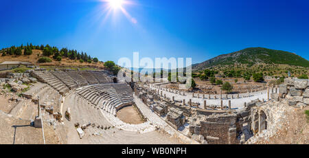 Odeon Theater in der antiken Stadt Ephesus, Türkei in einem schönen Sommertag Stockfoto