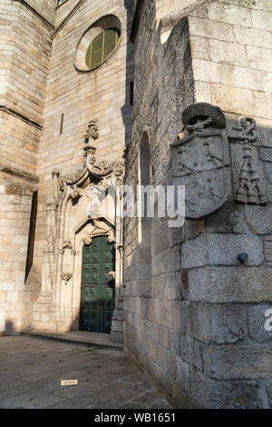 Die Kathedrale von Guarda, Sé da Guarda, in der gotischen und manuelinischen Stil, in der Mitte von Guarda, Beira Interior Norte, Norden Portugals. Stockfoto