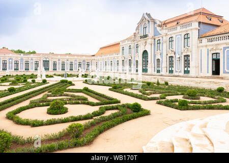 Park im Innenhof der nationalen Palast von Queluz, Lissabon, Portugal Stockfoto