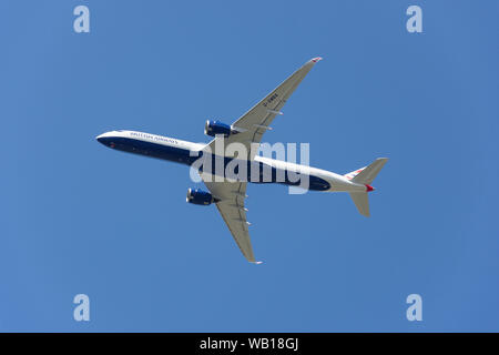 British Airways Airbus A 350-1041 Weg vom Flughafen Heathrow, London, Greater London, England, Vereinigtes Königreich Stockfoto