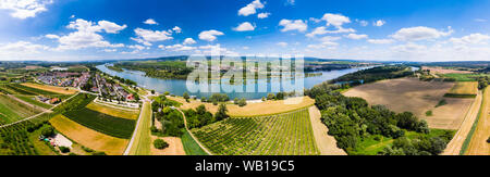 Deutschland, Rheinland-Pfalz, Luftaufnahme von Heidesheim am Rhein, Rhein, Eltville und Erbach Stockfoto