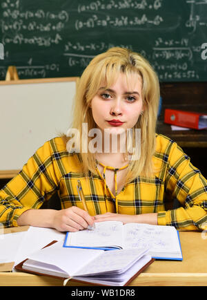 Zeit für Spaß ermöglicht den Schülerinnen und Schülern besser zu studieren. Studenten erhalten in der Regel über das Material freuen. Große Lehrer nicht nur ihre Sache, sondern l Liebe Stockfoto