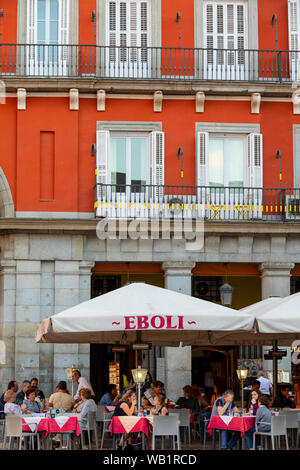 Restaurants an der Plaza Mayor, Madrid, Spanien, South West Europe Stockfoto