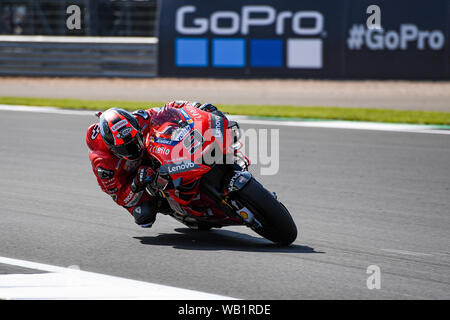 Silverstone, Großbritannien. 23 Aug, 2019. Danilo Petrucci (ITA) von Ducati Team während der Praxis Sitzung 2 der GoPro Britischen Grand Prix in Silverstone am Freitag, den 23. August 2019 in TOWCESTER, ENGLAND. Credit: Taka Wu/Alamy leben Nachrichten Stockfoto