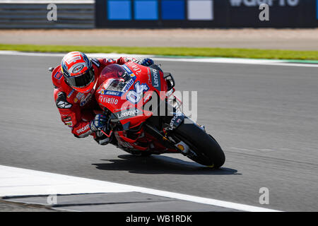 Silverstone, Großbritannien. 23 Aug, 2019. Andrea Dovizioso (ITA) von Ducati Team während der Praxis Sitzung 2 der GoPro Britischen Grand Prix in Silverstone am Freitag, den 23. August 2019 in TOWCESTER, ENGLAND. Credit: Taka Wu/Alamy leben Nachrichten Stockfoto