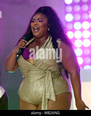 New York, USA. 23 Aug, 2019. New York, NY, USA. 23 Aug, 2019. Lizzo führt auf der NBC Today Show Citi Konzertreihen in New York City am 23. August 2019. Credit: MediaPunch Inc/Alamy leben Nachrichten Stockfoto