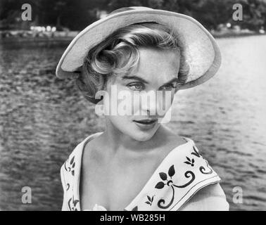 Shirley Eaton, auf dem der Film "Drei Mann in einem Boot', Romulus Filme, 1956 Stockfoto