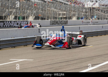 Madison, Wisconsin, USA. 23 Aug, 2019. TONY KANAAN (14) von Salvador, Brasilien Praktiken für die bommarito Automotive Group 500 bei World Wide Technology Raceway in Madison, Wisconsin. (Bild: © Walter G Arce Sr Schleifstein Medi/ASP) Stockfoto