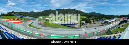 Spielberg Steiermark/Österreich - 15. August 2019 Panoramablick auf Red Bull Ring Red Bull Ring ist ein Motorsport Rennstrecke in Spielberg Steiermark Österreich Stockfoto