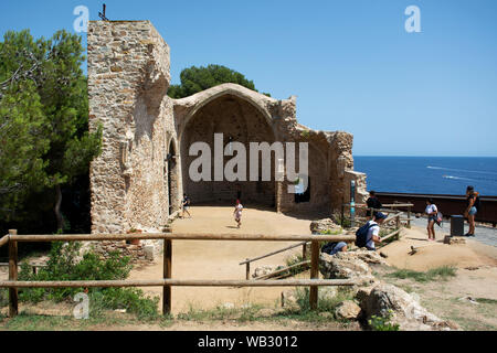 St. Vincent Kirche Ruinen in Tossa De Mar, Spanien. Stockfoto