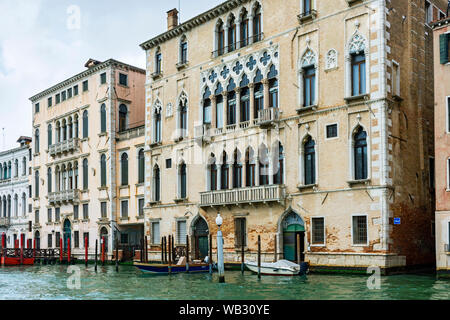 Die palazzetto Bernardo vom Grand Canal (Canal Grande), Venedig, Italien. Stockfoto