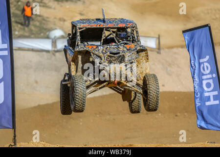 Monza Park, Ballarat, Victoria, Australien. 24. August 2019. Die dritte Runde der Dewalt SXS australische Meisterschaften #87 Toby Preis fahren seines SXS-Turbo. Credit: Brett Keating/Alamy leben Nachrichten Stockfoto