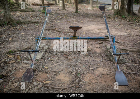 Aufgegeben und rostigen Spielplatz themed Foto. Stockfoto