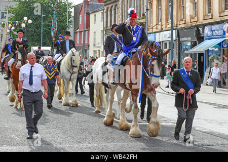 Irvine, UK. 24. August 2019. Von Irvine Marymass Festival ist ein historisches Ereignis, das als mittelalterliche Horse Show begann und ist jetzt der größte Festival im Westen von Schottland zieht über 20.000 Besucher jährlich. Diese historische Festzug durch "Die Irvine Carters 'Gesellschaft', die zuerst für Unternehmen und gemeinnützige Zwecke gebildet wurde, und kann seine Ursprünge zurück bis 1753 Trace organisiert. Bild von DANNY KERR aus Irvine, der Kapitän der Carters für 13 Jahre gewesen. Credit: Findlay/Alamy leben Nachrichten Stockfoto