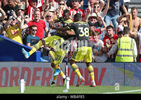 Brighton, UK. 24 Aug, 2019. Southampton, Moussa Djenepo feiert sein Ziel während der Premier League Match zwischen Brighton und Hove Albion und Southampton an der American Express Community Stadium, Brighton und Hove am Samstag, den 24. August 2019. (Credit: Jon Bromley | MI Nachrichten) Credit: MI Nachrichten & Sport/Alamy leben Nachrichten Stockfoto