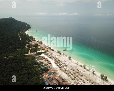 Koh Rong Insel von oben, Strand und Sonnenuntergang, in Kambodscha Sihanoukville Stockfoto