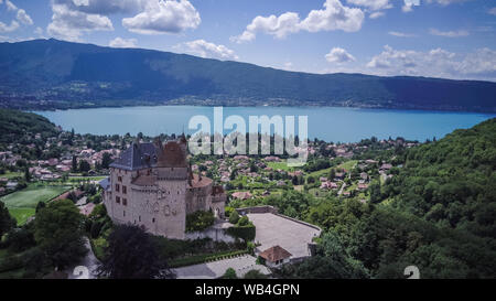Annecy Stadt, See und das Schloss von oben, im Südosten von Frankreich Stockfoto