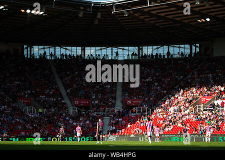 Stoke-on-Trent, Großbritannien. 24 Aug, 2019. Der Himmel Wette Championship Match zwischen Stoke City und Leeds United im Britannia Stadium, Stoke-on-Trent am Samstag, den 24. August 2019. (Quelle: Pat Scaasi | MI Nachrichten) nur die redaktionelle Nutzung, eine Lizenz für die gewerbliche Nutzung erforderlich. Keine Verwendung in Wetten, Spiele oder einer einzelnen Verein/Liga/player Publikationen. Foto darf nur für Zeitung und/oder Zeitschrift redaktionelle Zwecke Credit: MI Nachrichten & Sport/Alamy Live-Nachrichten verwendet werden. Stockfoto