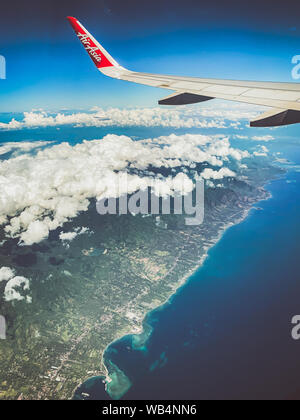 Aussicht auf den Vulkan vom Flugzeug, in Bali, Indonesien Stockfoto