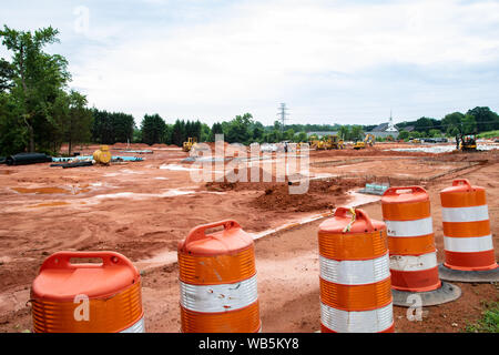 HICKORY, NC, USA-21 Mai 2019: Arbeit fängt auf neue Wohnung Projekt. Stockfoto