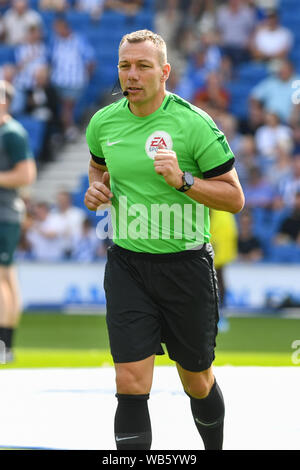 24. August 2019, American Express Gemeinschaft Stadion, Brighton, England; Premier League Football, Brighton vs Southampton; Schiedsrichter Kevin Freund Credit: Phil Westlake/News Bilder Premier League/EFL Bilder unterliegen DataCo Lizenz Stockfoto