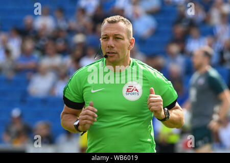 24. August 2019, American Express Gemeinschaft Stadion, Brighton, England; Premier League Football, Brighton vs Southampton; Schiedsrichter Kevin Freund Credit: Phil Westlake/News Bilder Premier League/EFL Bilder unterliegen DataCo Lizenz Stockfoto