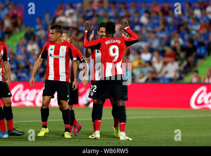 Athletic Club de Bilbao Raul Garcia und Athletic Club de Bilbao Inaki Williams feiert nach dem Scoring ein Ziel während der spanischen La Liga Match zwischen Getafe CF und Athletic Club de Bilbao bei Coliseum Alfonso Perez Getafe. (Final Score: Getafe CF 1:1 Athletic Club de Bilbao) Stockfoto