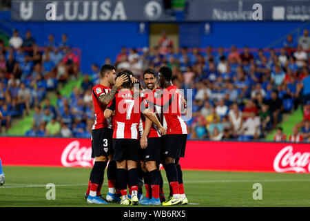 Athletic Club de Bilbao Raul Garcia feiert nach dem Scoring ein Ziel während der spanischen La Liga Match zwischen Getafe CF und Athletic Club de Bilbao bei Coliseum Alfonso Perez Getafe. (Final Score: Getafe CF 1:1 Athletic Club de Bilbao) Stockfoto